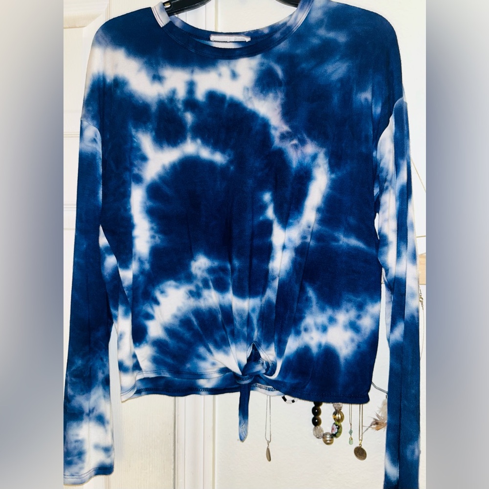 Caution To The Wind Blue and White Tie-Dye Long Sleeve Top